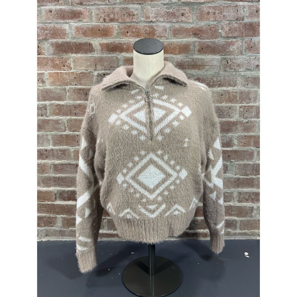 Jessica Simpson |￼ NWoT Women’s Cream & White Fuzzy Soft Pullover Sweater Size S